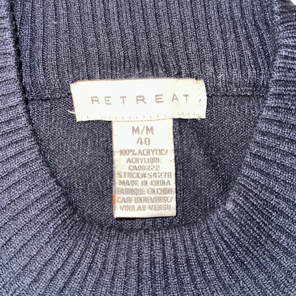Retreat Crewneck Sweater - Picture 4 of 4